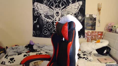 Snapshot of heavenlycreature chatting on February 26, 2025, 12:38 am Diana online show from February 26, 2025, 12:38 am