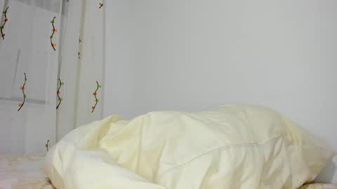 Snapshot of hebenix chatting on January 22, 2025, 2:26 am Alejandra online show from January 22, 2025, 2:26 am