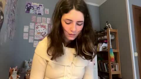 Snapshot of hedwiggrossberg chatting on December 4, 2025, 11:08 am Sarah online show from December 4, 2025, 11:08 am