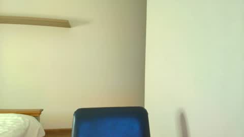 Snapshot of hee_jin chatting on June 11, 2026, 2:11 am Lilu online show from June 11, 2026, 2:11 am