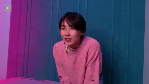 HEEJIN online show from September 28, 2025, 8:14 pm