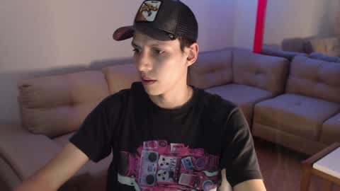 Snapshot of hefesto_69 chatting on December 13, 2024, 10:34 pm hefesto_69 online show from December 13, 2024, 10:34 pm