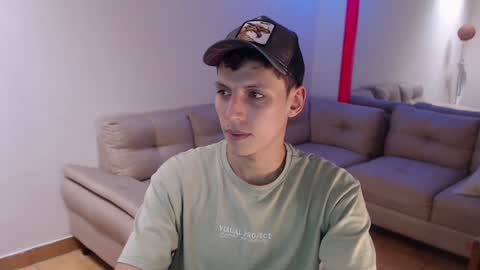 Snapshot of hefesto_69 chatting on December 30, 2024, 8:25 pm hefesto_69 online show from December 30, 2024, 8:25 pm