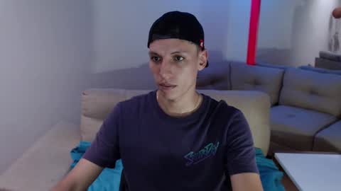 Snapshot of hefesto_69 chatting on March 3, 2025, 10:10 pm hefesto_69 online show from March 3, 2025, 10:10 pm