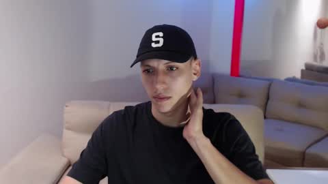 Snapshot of hefesto_69 chatting on March 6, 2025, 7:32 pm hefesto_69 online show from March 6, 2025, 7:32 pm