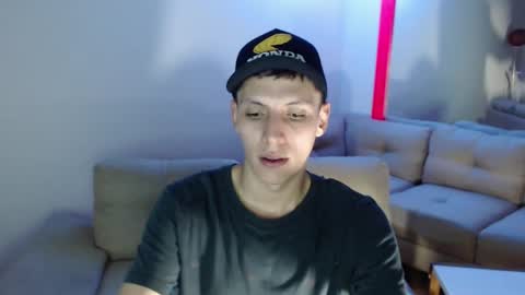 Snapshot of hefesto_69 chatting on March 10, 2025, 3:34 am hefesto_69 online show from March 10, 2025, 3:34 am