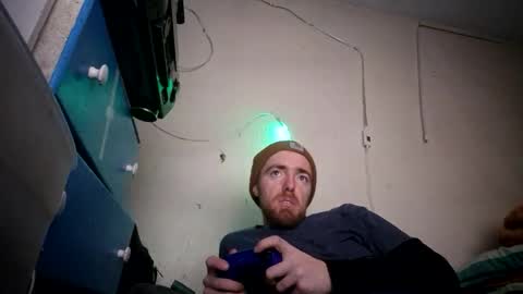 Snapshot of heffy95 chatting on October 30, 2025, 10:27 am heffy95 online show from October 30, 2025, 10:27 am