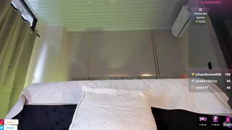 Heicel online show from November 15, 2025, 8:49 pm