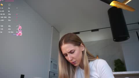 Snapshot of heidas_passion chatting on September 11, 2025, 7:08 am Heida online show from September 11, 2025, 7:08 am