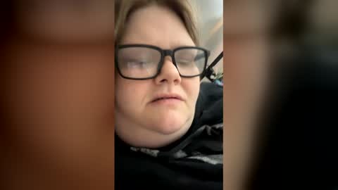 Snapshot of heidimackey2 chatting on April 17, 2026, 12:13 am heidimackey2 online show from April 17, 2026, 12:13 am