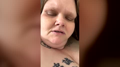 Snapshot of heidimackey2 chatting on April 18, 2026, 7:40 pm heidimackey2 online show from April 18, 2026, 7:40 pm