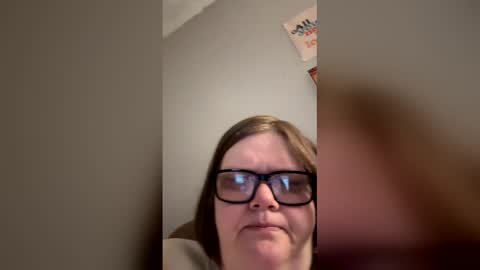 Snapshot of heidimackey2 chatting on April 19, 2026, 2:38 pm heidimackey2 online show from April 19, 2026, 2:38 pm