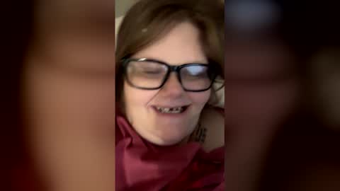Snapshot of heidimackey2 chatting on April 21, 2026, 3:13 am heidimackey2 online show from April 21, 2026, 3:13 am