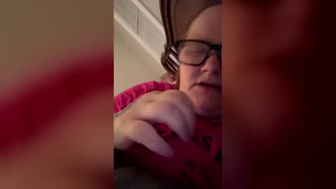 Snapshot of heidimackey2 chatting on May 27, 2026, 8:33 am heidimackey2 online show from May 27, 2026, 8:33 am