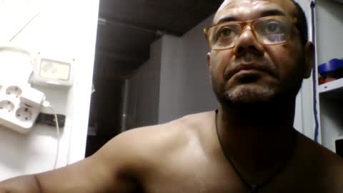Snapshot of heistt chatting on July 11, 2026, 1:41 am Heist Stein online show from July 11, 2026, 1:41 am