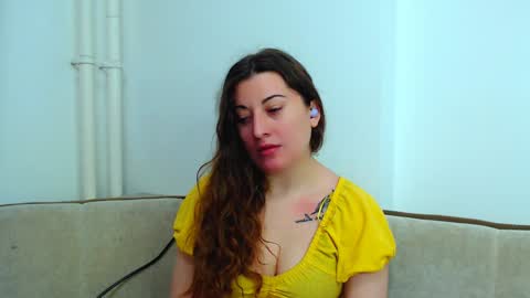 helen_adams_ online show from December 10, 2024, 5:50 am