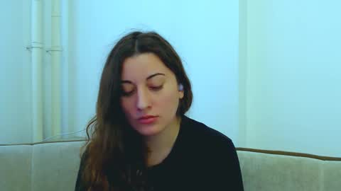 helen_adams_ online show from February 14, 2025, 9:24 am