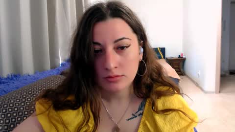 helen_adams_ online show from May 15, 2026, 7:15 am