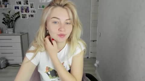 Helen sven online show from October 16, 2025, 6:36 am