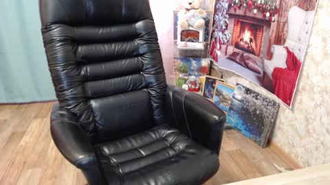 Snapshot of helen_bee chatting on December 26, 2024, 12:16 pm Tanya online show from December 26, 2024, 12:16 pm