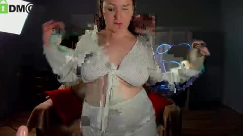 Helen Elliot online show from October 10, 2025, 7:29 am