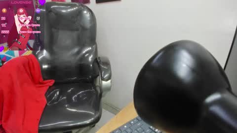 Helen online show from October 25, 2025, 7:08 pm