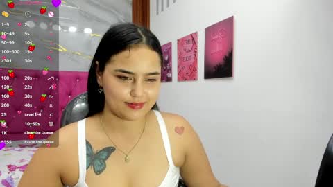 Snapshot of helen_russoo chatting on April 10, 2026, 6:45 pm Helen online show from April 10, 2026, 6:45 pm