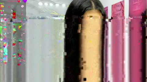 Snapshot of helen_russoo chatting on April 24, 2026, 7:05 pm Helen online show from April 24, 2026, 7:05 pm