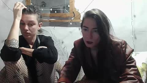 Snapshot of helen_victoria0 chatting on February 6, 2025, 6:46 pm Goddess Helen Goddess Victoria online show from February 6, 2025, 6:46 pm