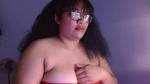 Snapshot of helena_grant chatting on January 31, 2025, 5:32 pm Helena online show from January 31, 2025, 5:32 pm