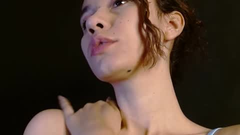 Snapshot of helena_hadler chatting on December 15, 2025, 12:48 am -- EE -- online show from December 15, 2025, 12:48 am