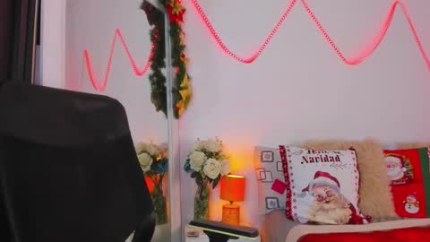 Helena Santos  online show from November 14, 2025, 7:12 pm