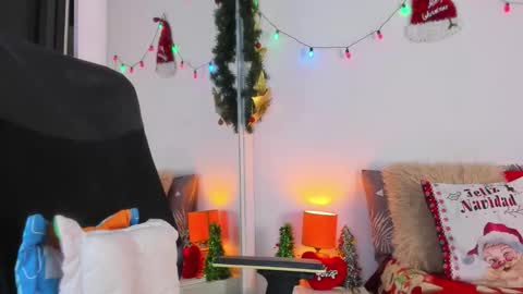 Helena Santos  online show from December 20, 2025, 11:17 am