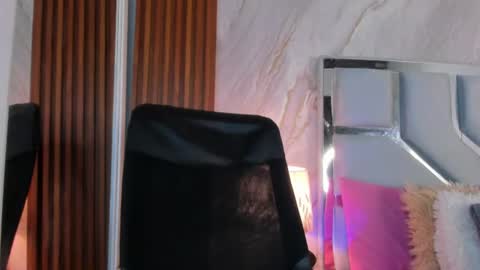 Snapshot of helena_santos01 chatting on July 4, 2026, 11:05 am Helena Santos online show from July 4, 2026, 11:05 am