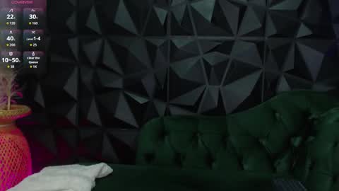 Helena Saenz online show from November 8, 2025, 12:27 pm