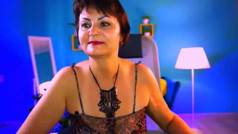 helenbeler online show from October 2, 2025, 8:21 am