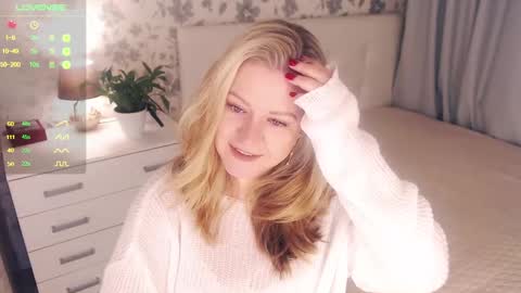 Helena Bonham online show from December 18, 2024, 3:47 am