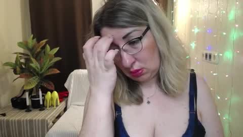 Snapshot of helenenigma chatting on February 5, 2025, 7:53 pm helenenigma online show from February 5, 2025, 7:53 pm