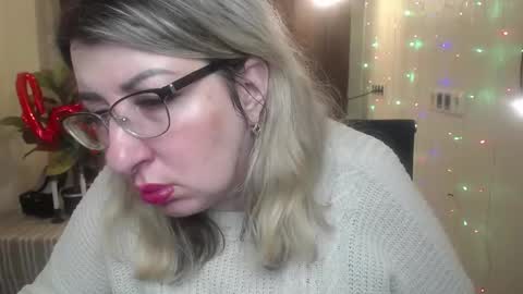 Snapshot of helenenigma chatting on February 8, 2025, 5:29 am helenenigma online show from February 8, 2025, 5:29 am