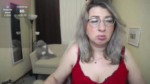 Snapshot of helenenigma chatting on November 15, 2025, 7:43 pm helenenigma online show from November 15, 2025, 7:43 pm