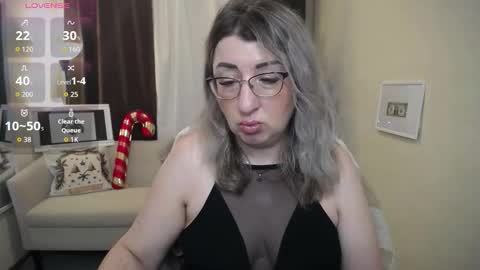 Snapshot of helenenigma chatting on November 27, 2025, 7:38 pm helenenigma online show from November 27, 2025, 7:38 pm