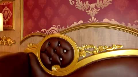 Helen or Hells online show from December 17, 2025, 12:00 pm