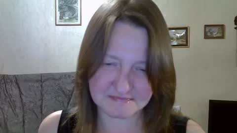 Snapshot of helgacharming chatting on June 17, 2026, 12:02 am helgacharming online show from June 17, 2026, 12:02 am