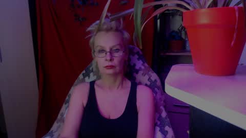 Helga online show from March 28, 2026, 10:53 pm