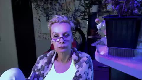 Helga online show from July 16, 2026, 6:03 pm