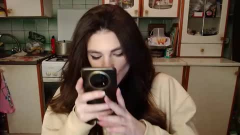 helgamun online show from November 7, 2025, 8:31 pm