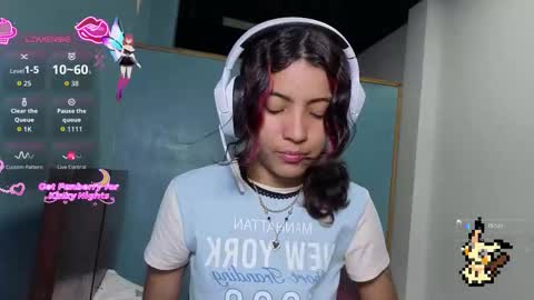 Helia Transfem and Amy online show from October 28, 2025, 2:15 am