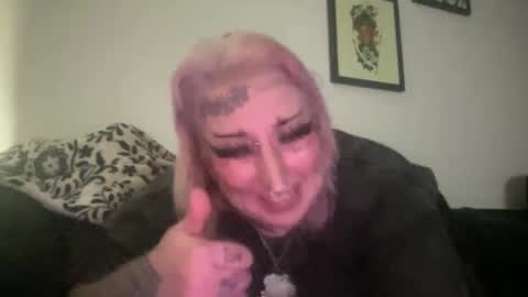 Snapshot of hell0kittyblood chatting on March 5, 2025, 4:02 am Bunnie Rotz online show from March 5, 2025, 4:02 am