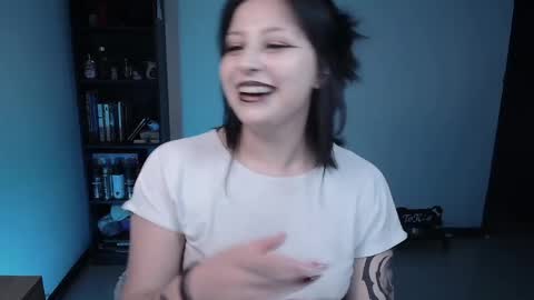 Snapshot of hell_dancer_ chatting on May 23, 2026, 1:33 am Lexa online show from May 23, 2026, 1:33 am