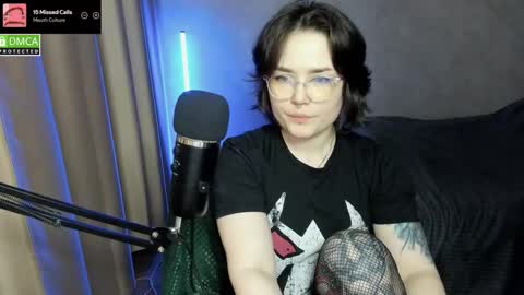 Snapshot of hell_hotline chatting on December 1, 2025, 6:46 pm Red online show from December 1, 2025, 6:46 pm